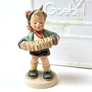 Rare MINT Goebel Hummel Accordian Boy #185 Vintage Germany Figurine kinderspiel